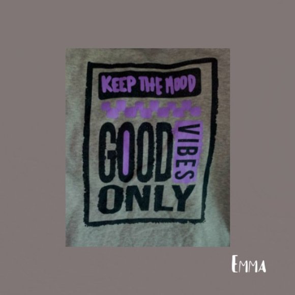 Good Vibes Hoodie ✰ - Picture 2 of 2